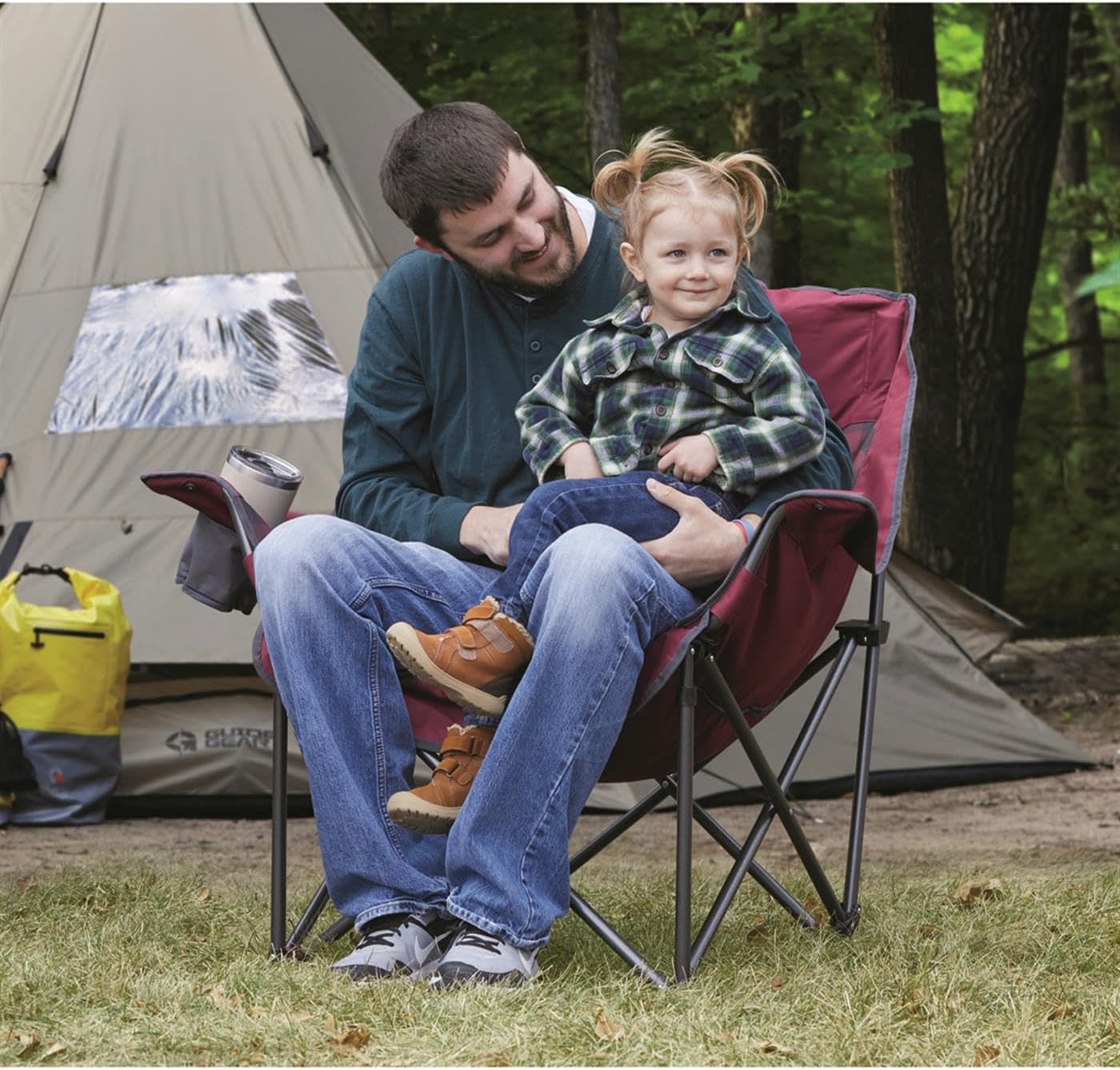 Guide Gear Oversized Extra Large Padded Camping Chair, Portable, Folding, Large Camp Lounge Beach Chairs for Outdoor, Adults, Men and Women, Heavy-Duty 400 Pound Capacity, with Cup Holder Green